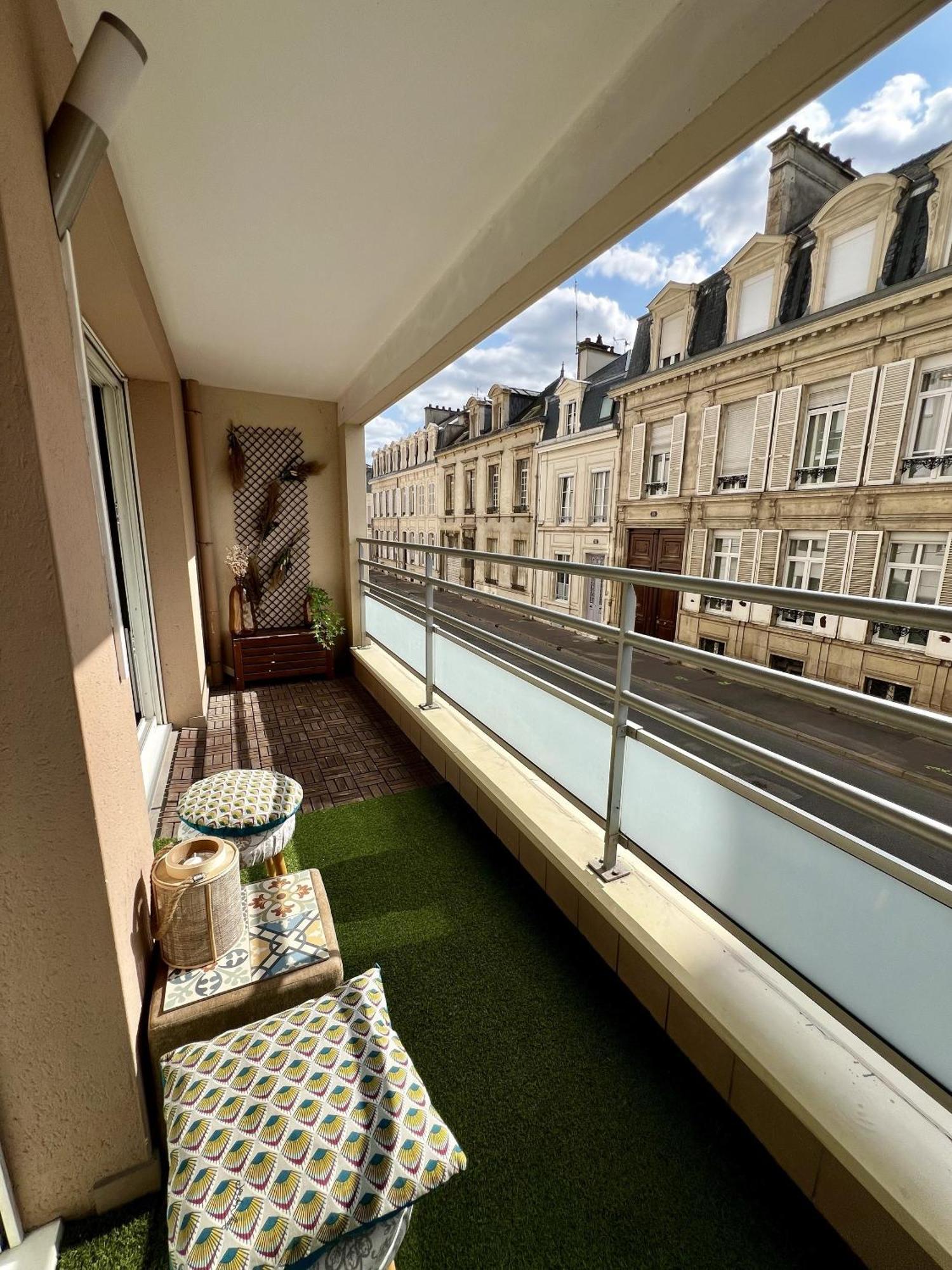 Clovis - Hypercentre Avec Balcon Et Parking Reims Exterior foto